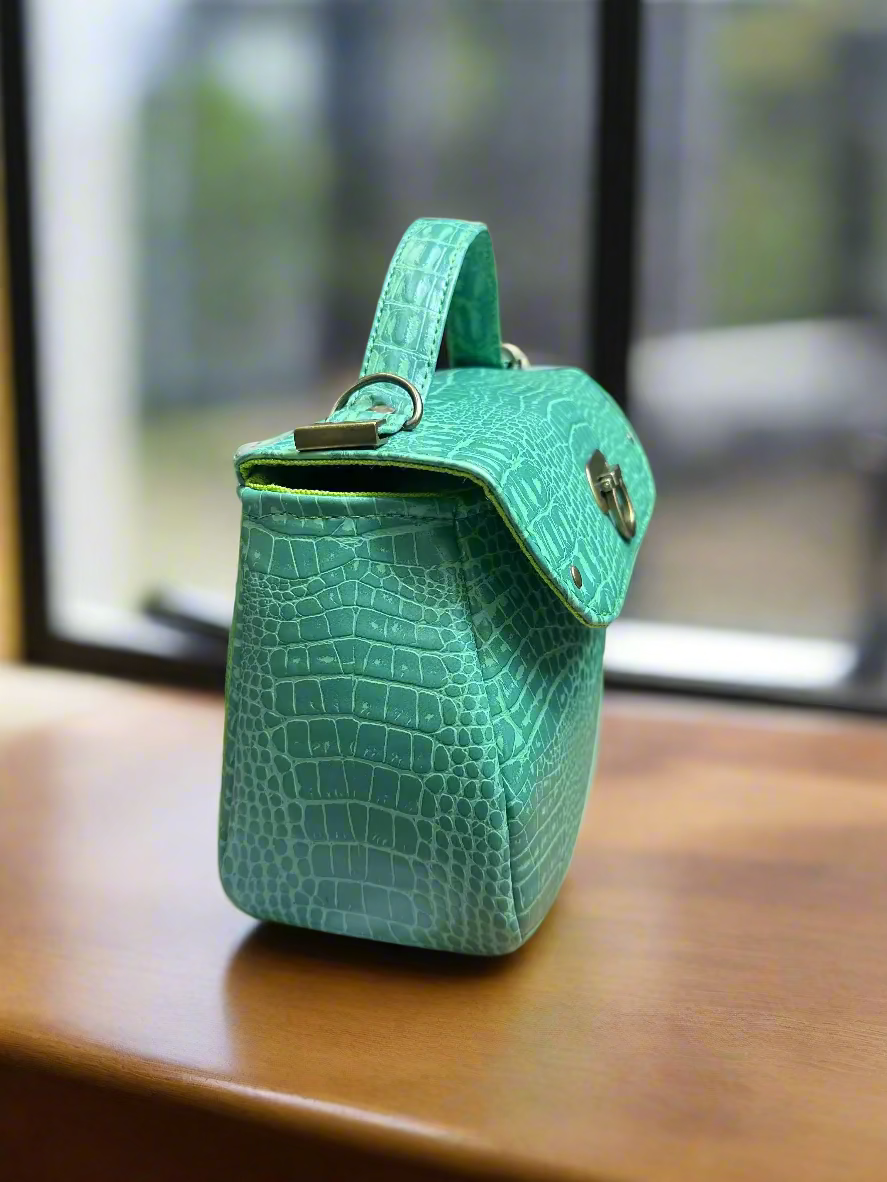 The Mable – Pastel Green Croc-Embossed Vegan Leather Purse