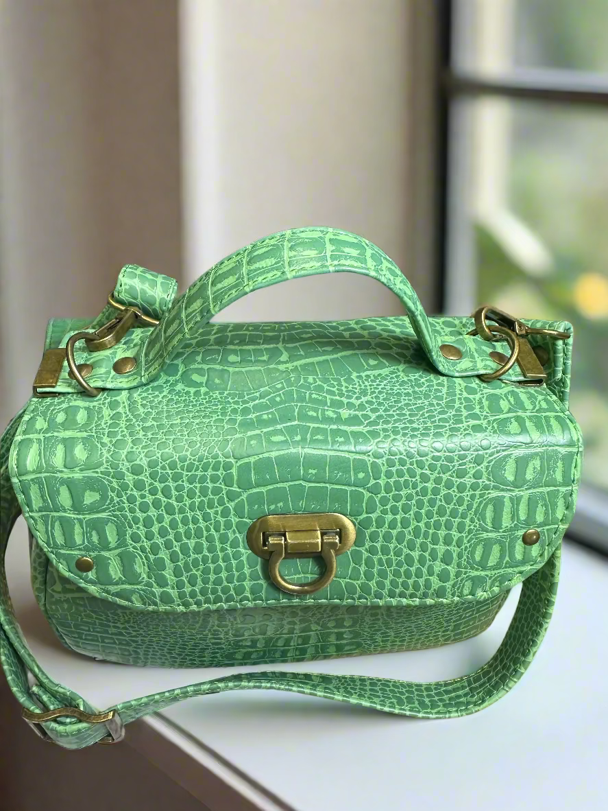 The Mable – Pastel Green Croc-Embossed Vegan Leather Purse