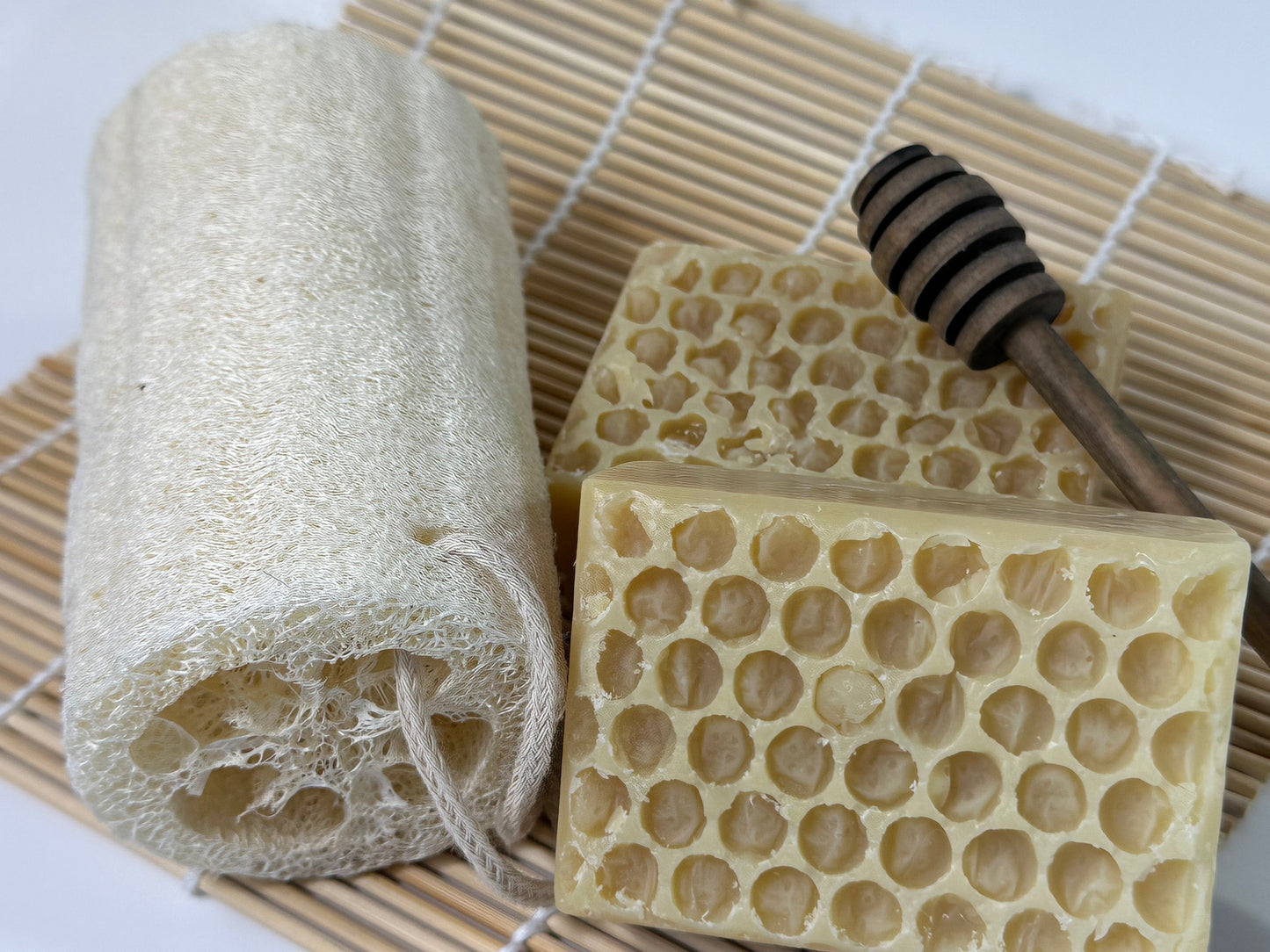 Honey Bee Soap – Sweet, Floral, and Skin-Loving