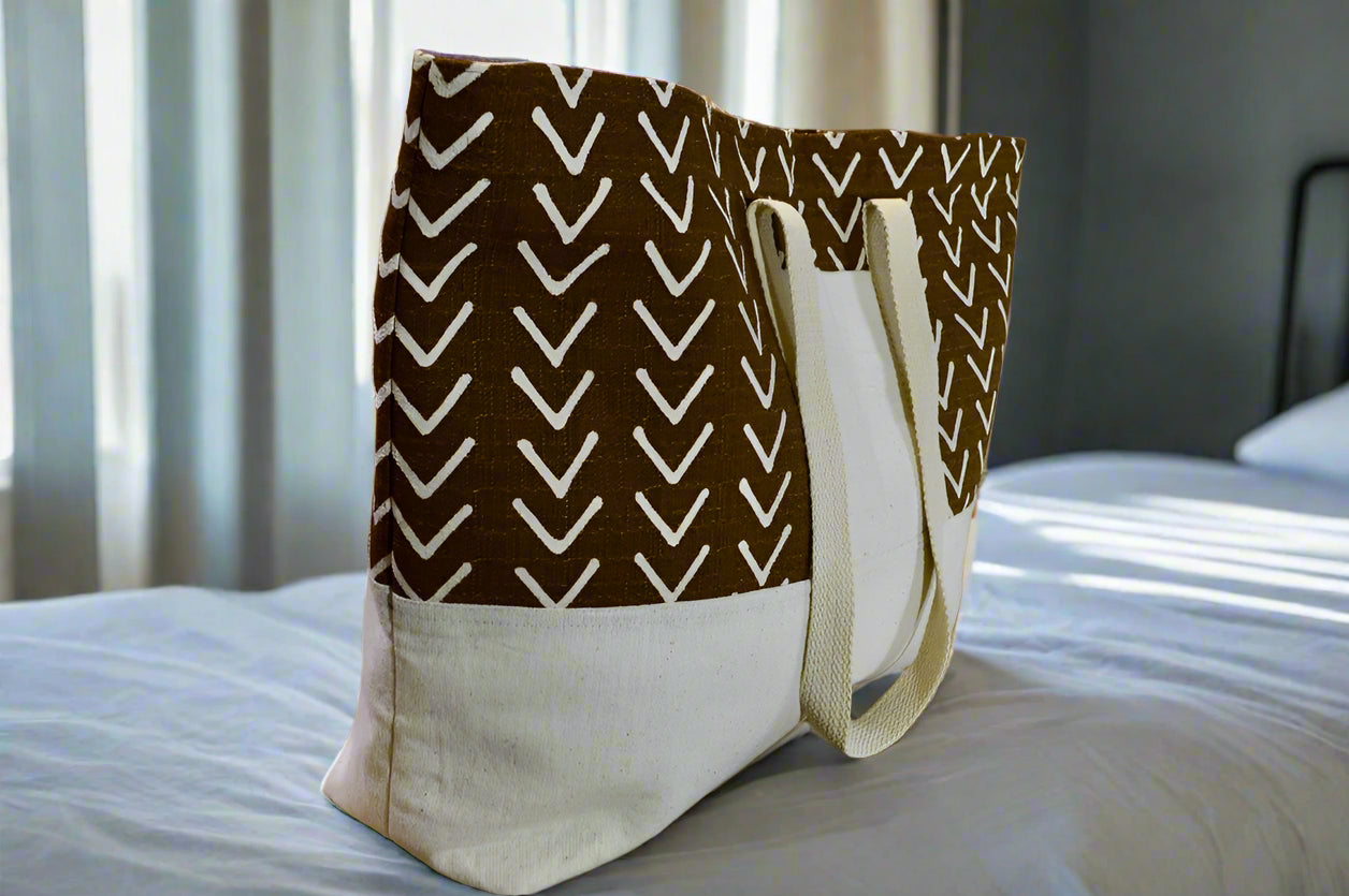 Café au Lait Weekender – Chocolate & Vanilla Travel Tote with Newspaper Lining